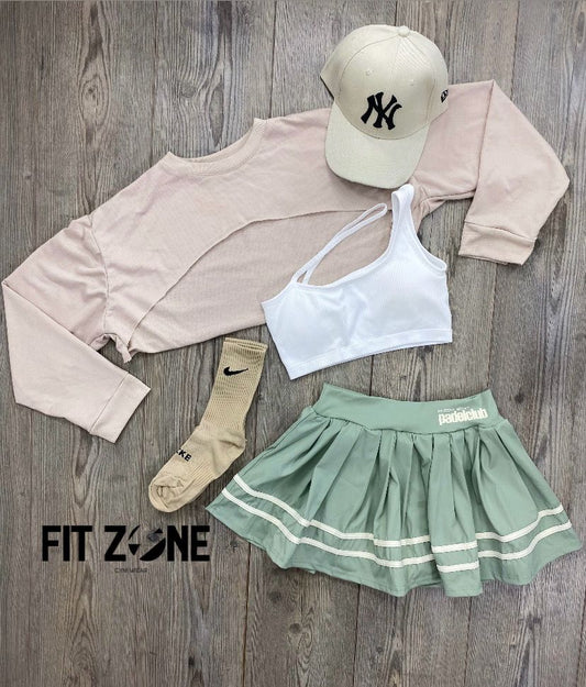 TOTAL LOOK FALDA, TOP Y MANGUITO