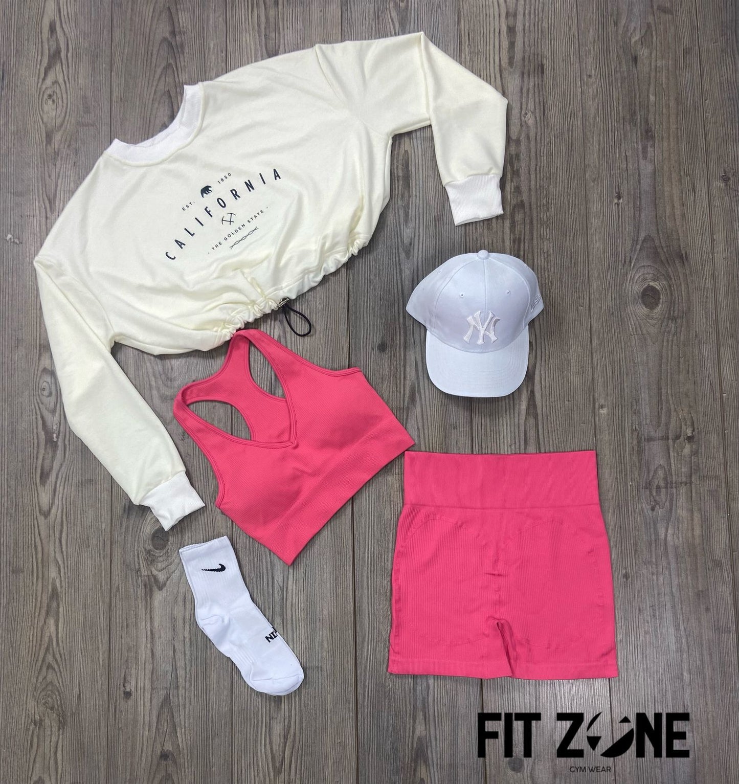 TOTAL LOOK BUZO Y SET CORTO