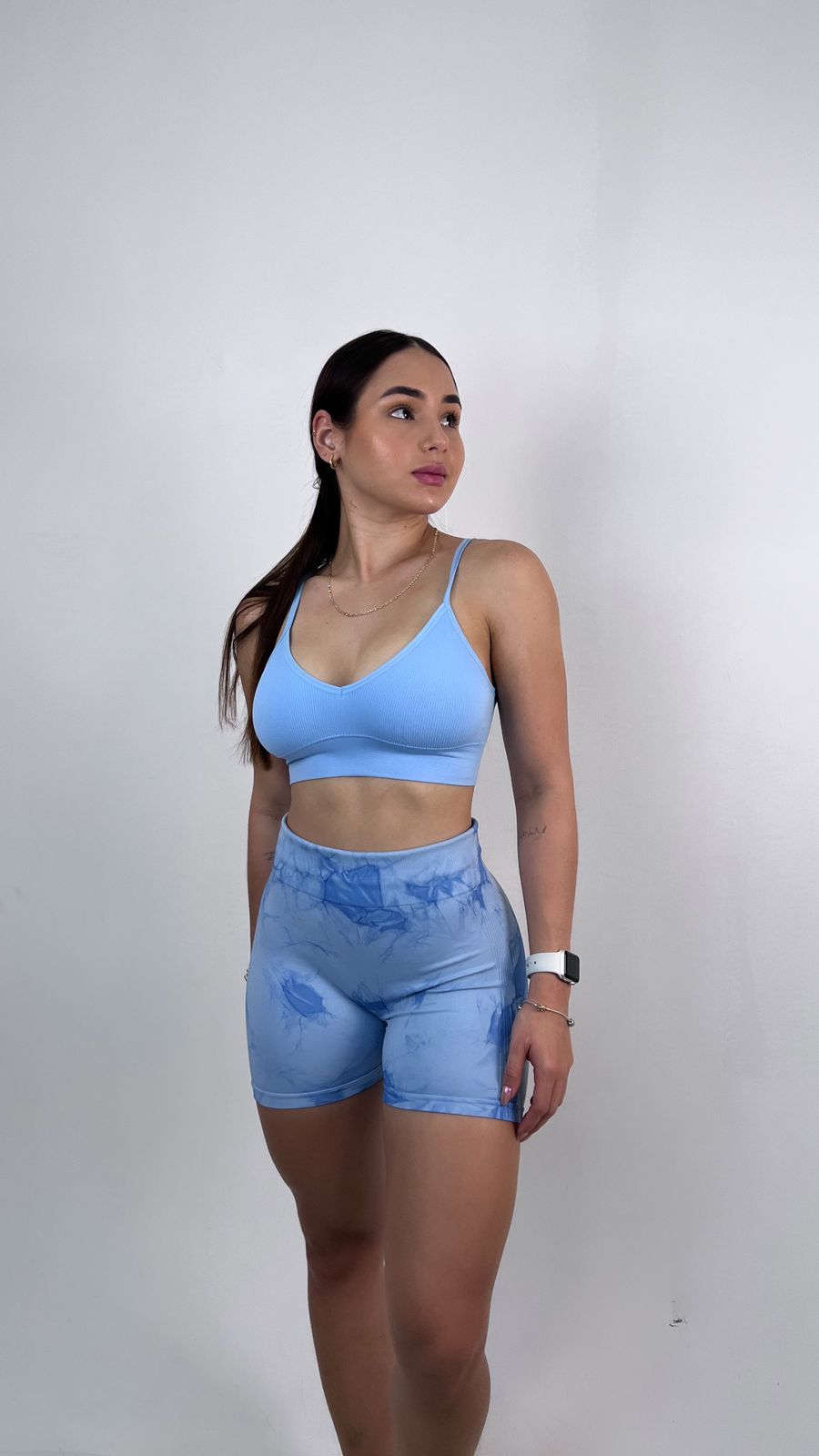 Top Amelia