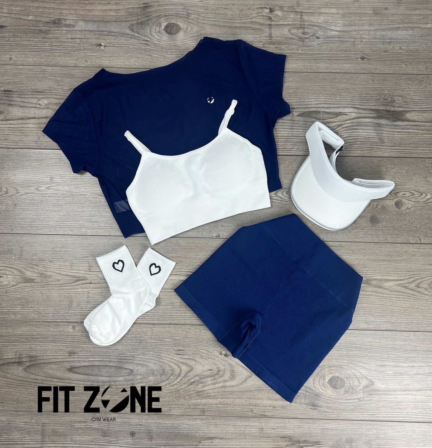 TOTAL LOOK SHORT, TOP Y MALLA CORTA