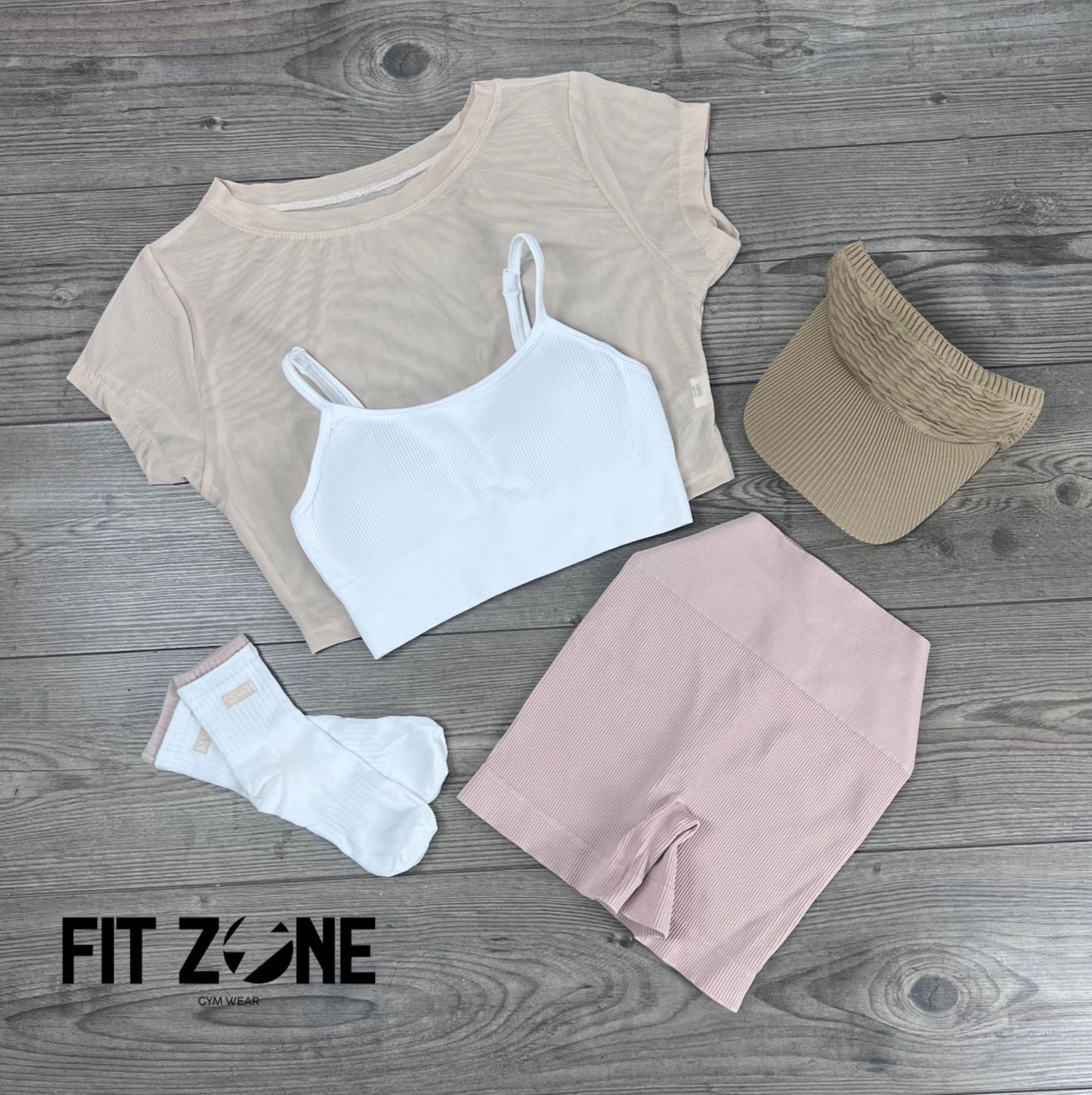 TOTAL LOOK SHORT, TOP Y MALLA CORTA