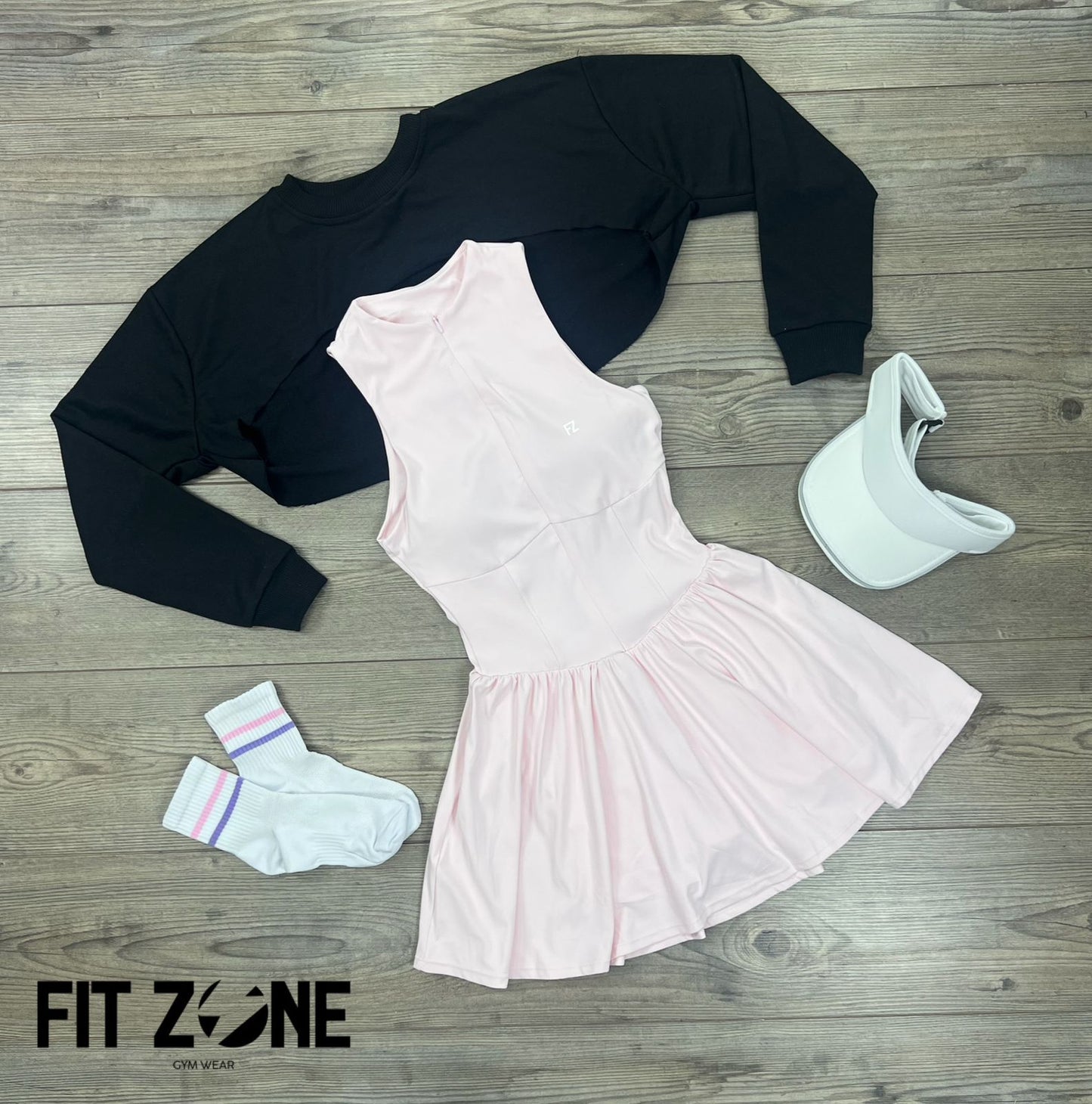 TOTAL LOOK VESTIDO OVERSET Y BUZO MANGUITO
