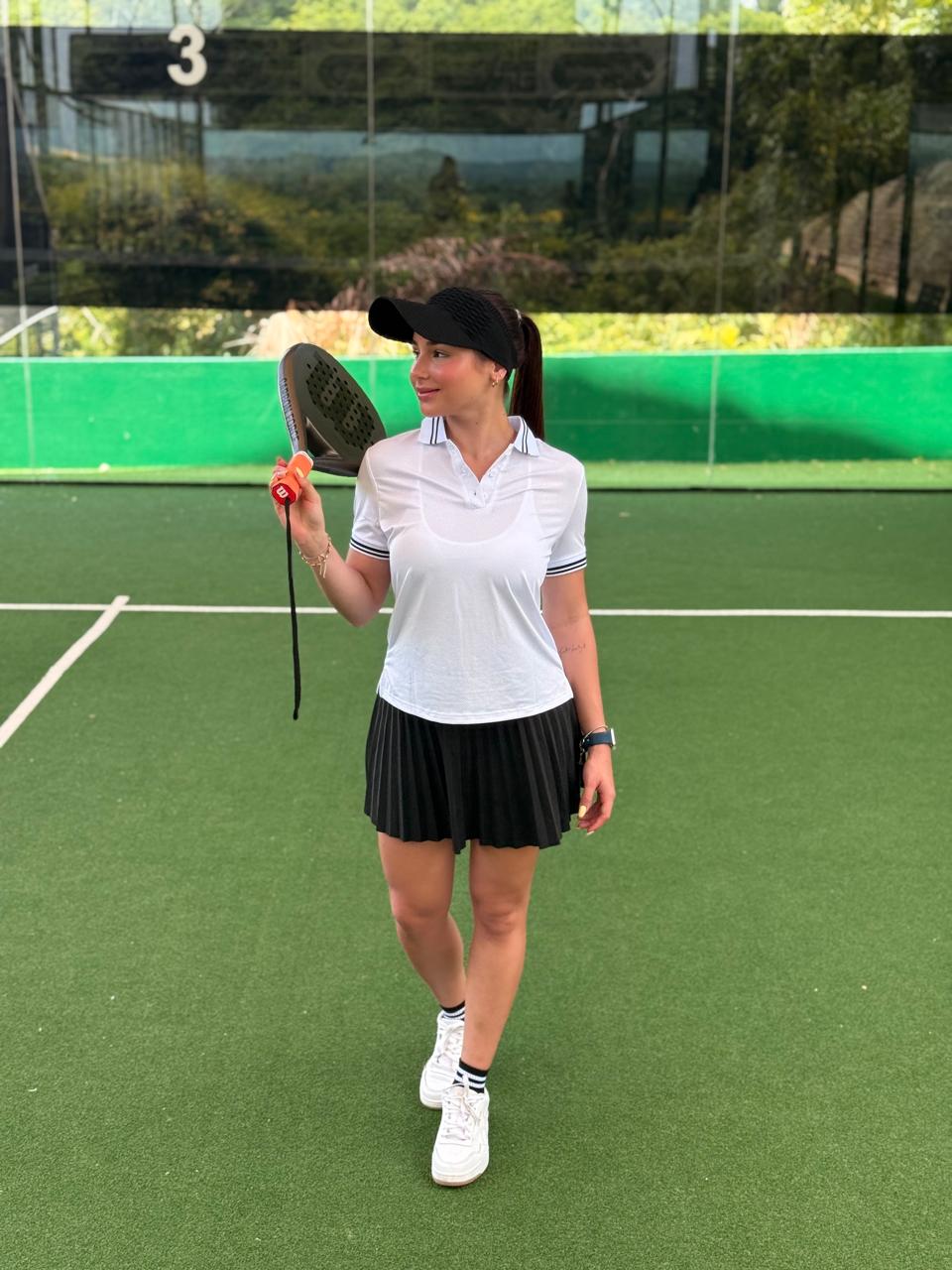 TOTAL LOOK FALDA Y CAMISETA DEPORTIVA