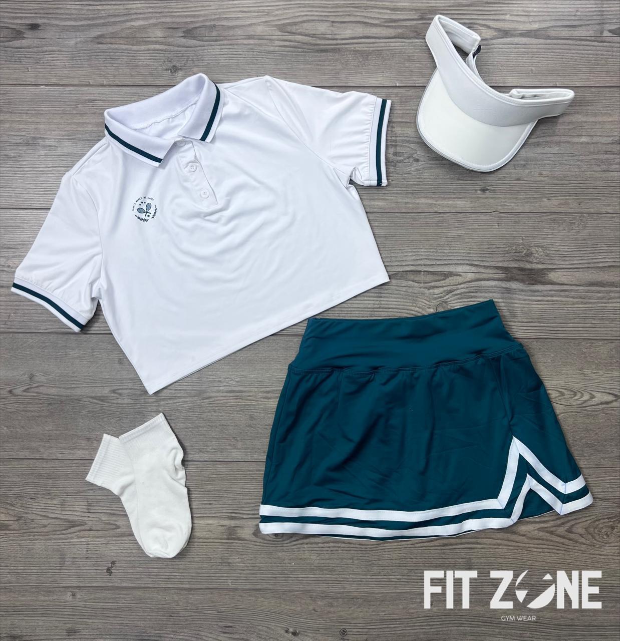 TOTAL LOOK FALDA Y CAMISETA DEPORTIVA