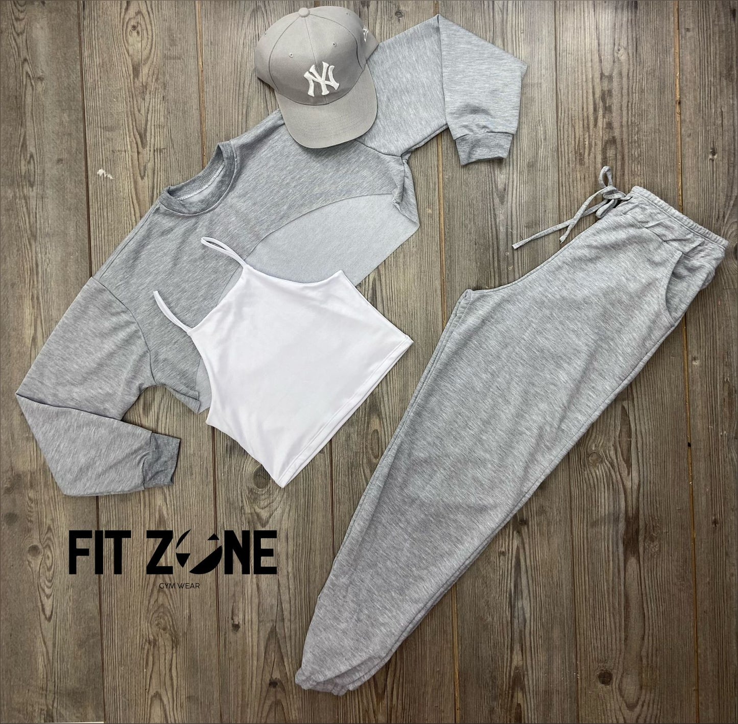 Trio basic joggers + top o body + buzo manguito gris