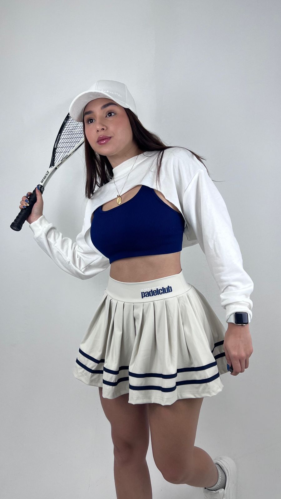 TOTAL LOOK FALDA, TOP Y MANGUITO