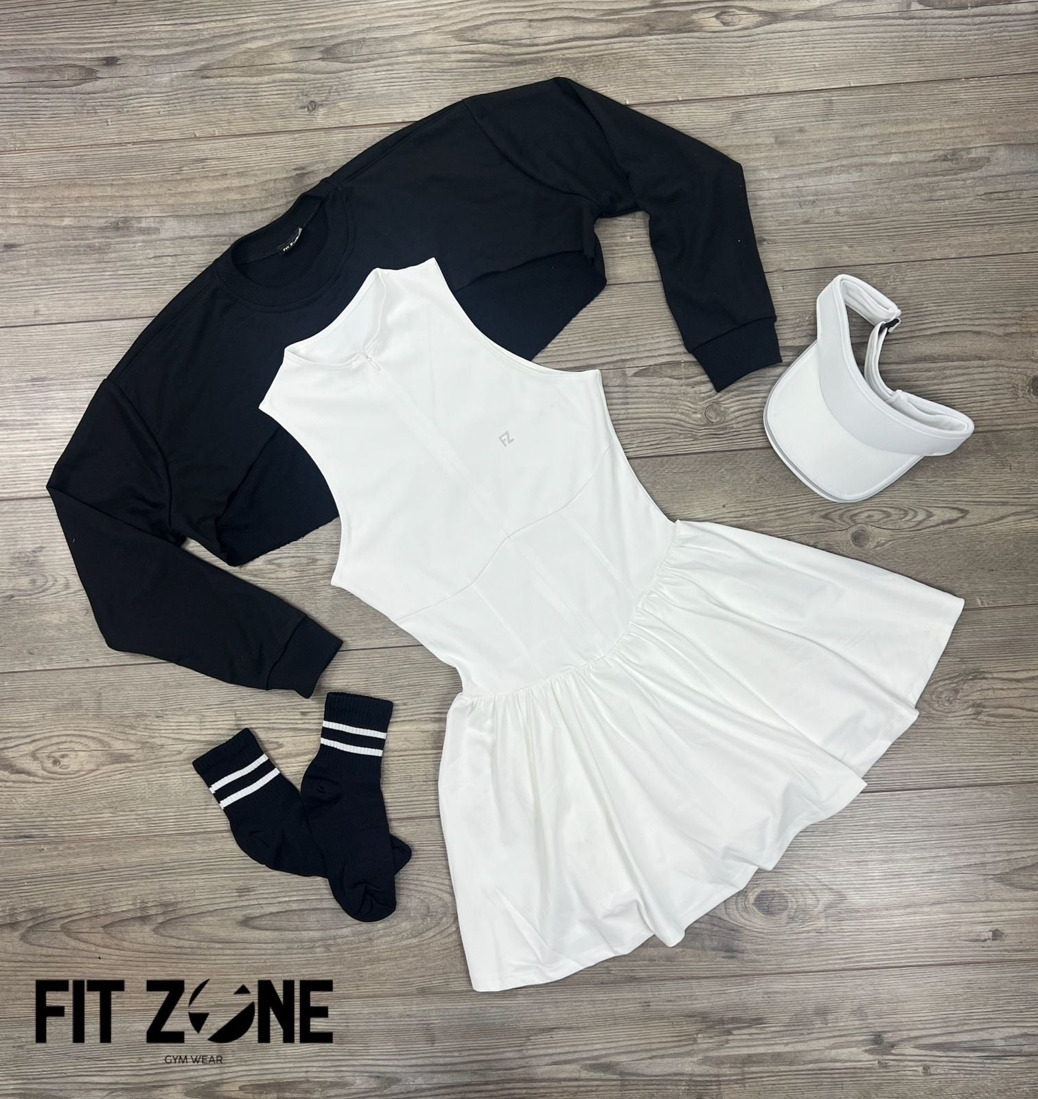 TOTAL LOOK VESTIDO OVERSET Y BUZO MANGUITO