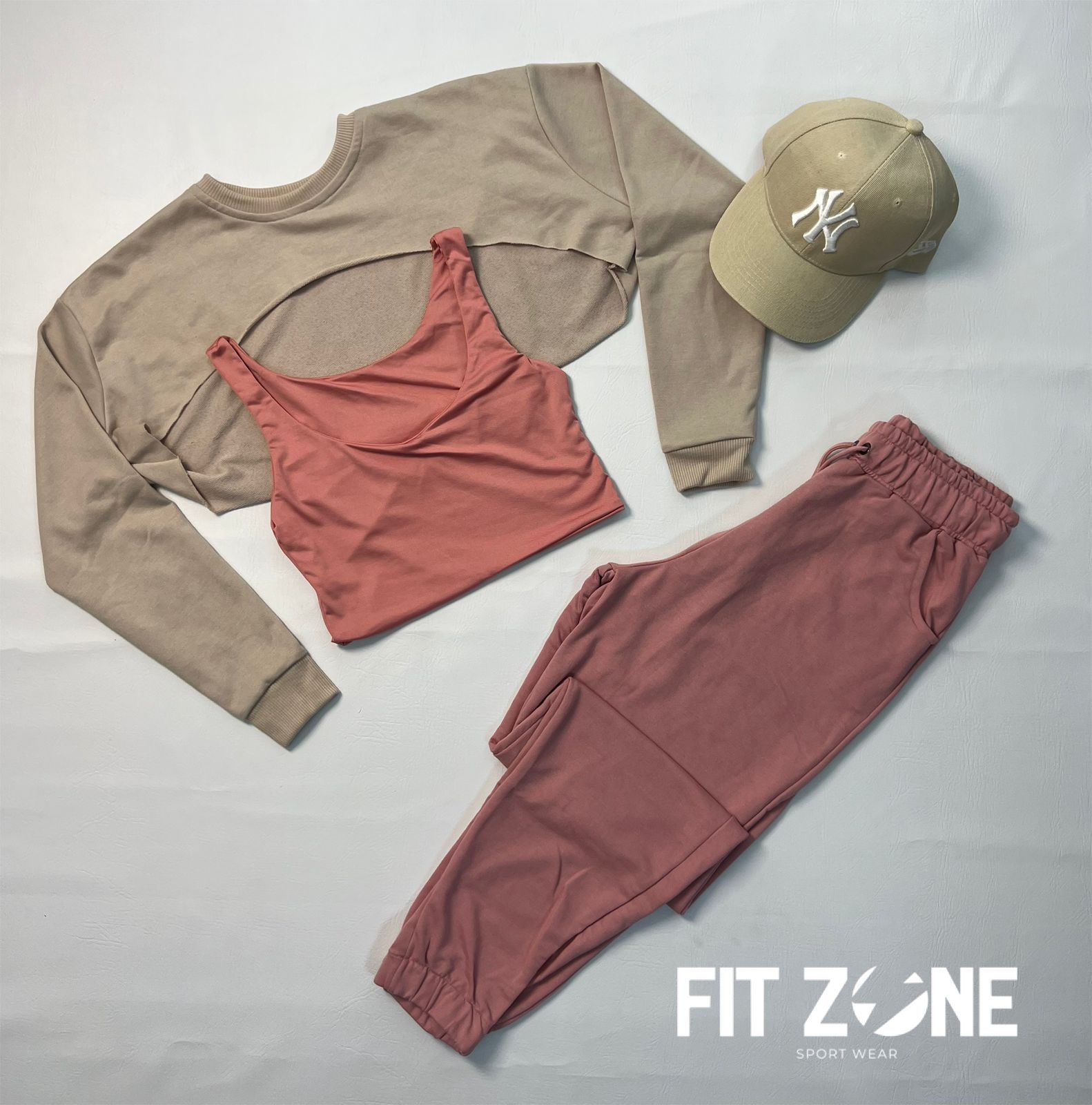 TOTAL LOOK CROP+JOGGER DE ALGODÓN+ BUZO MANGUITO