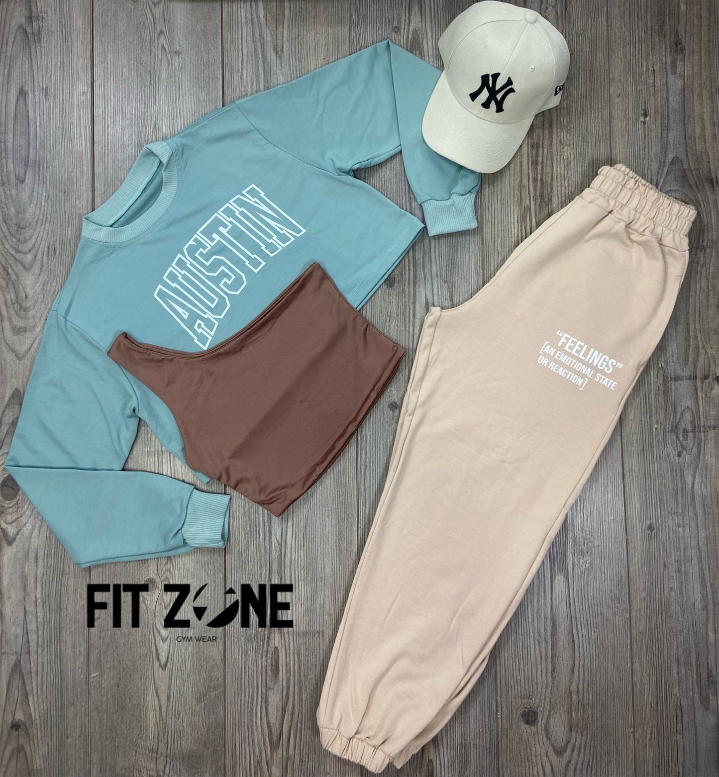 Trio basic joggers + top + buzo austin