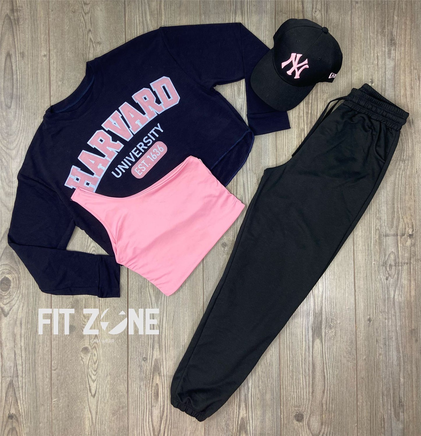 Trio basic joggers + top  + buzo Harvard navy  lt rosa