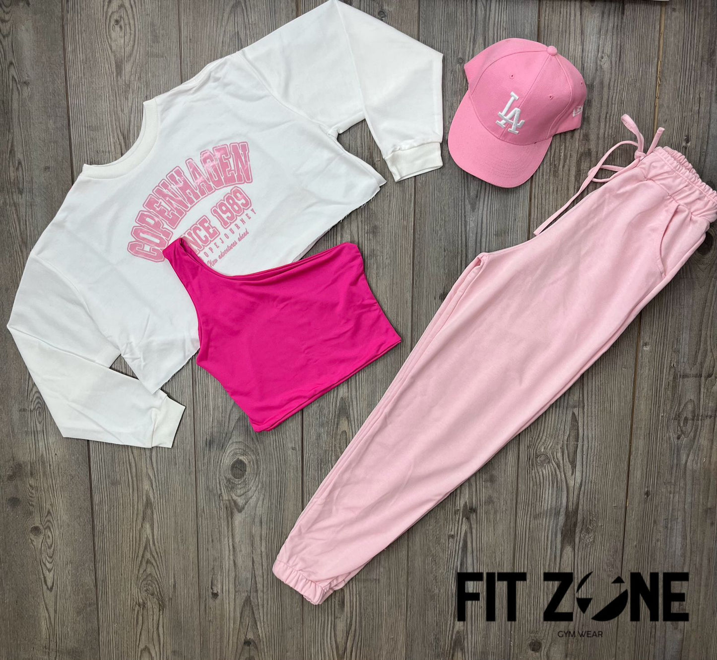 Trio basic joggers + top + buzo copenhagen marfil lt rosa