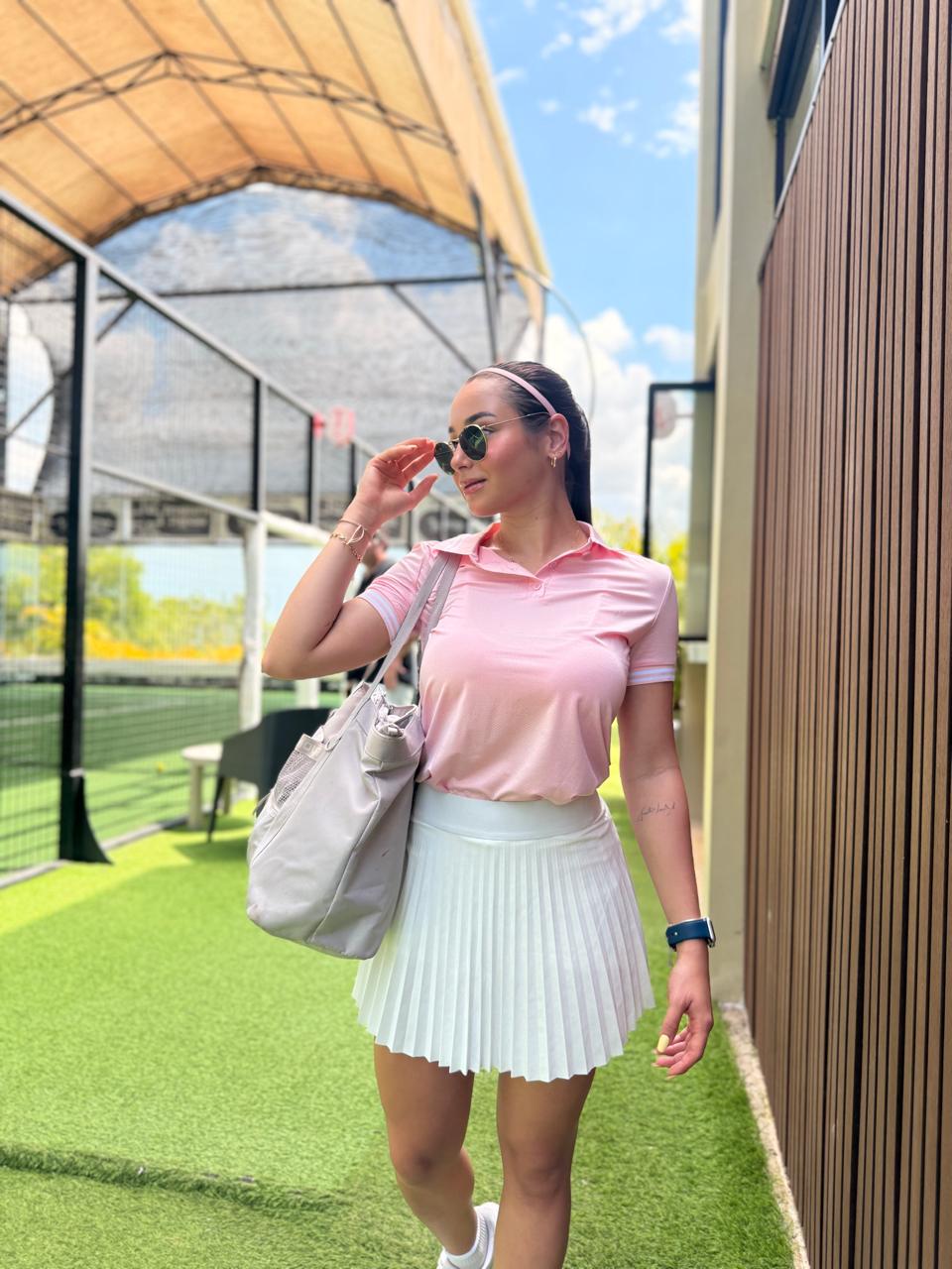 TOTAL LOOK FALDA Y CAMISETA DEPORTIVA