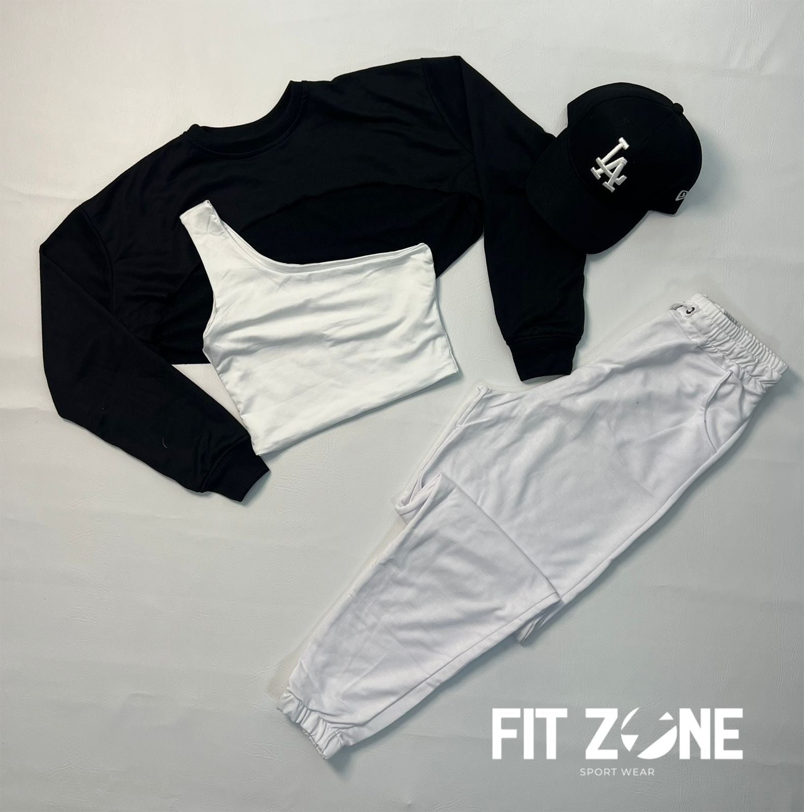 TOTAL LOOK CROP+JOGGER DE ALGODÓN+ BUZO MANGUITO