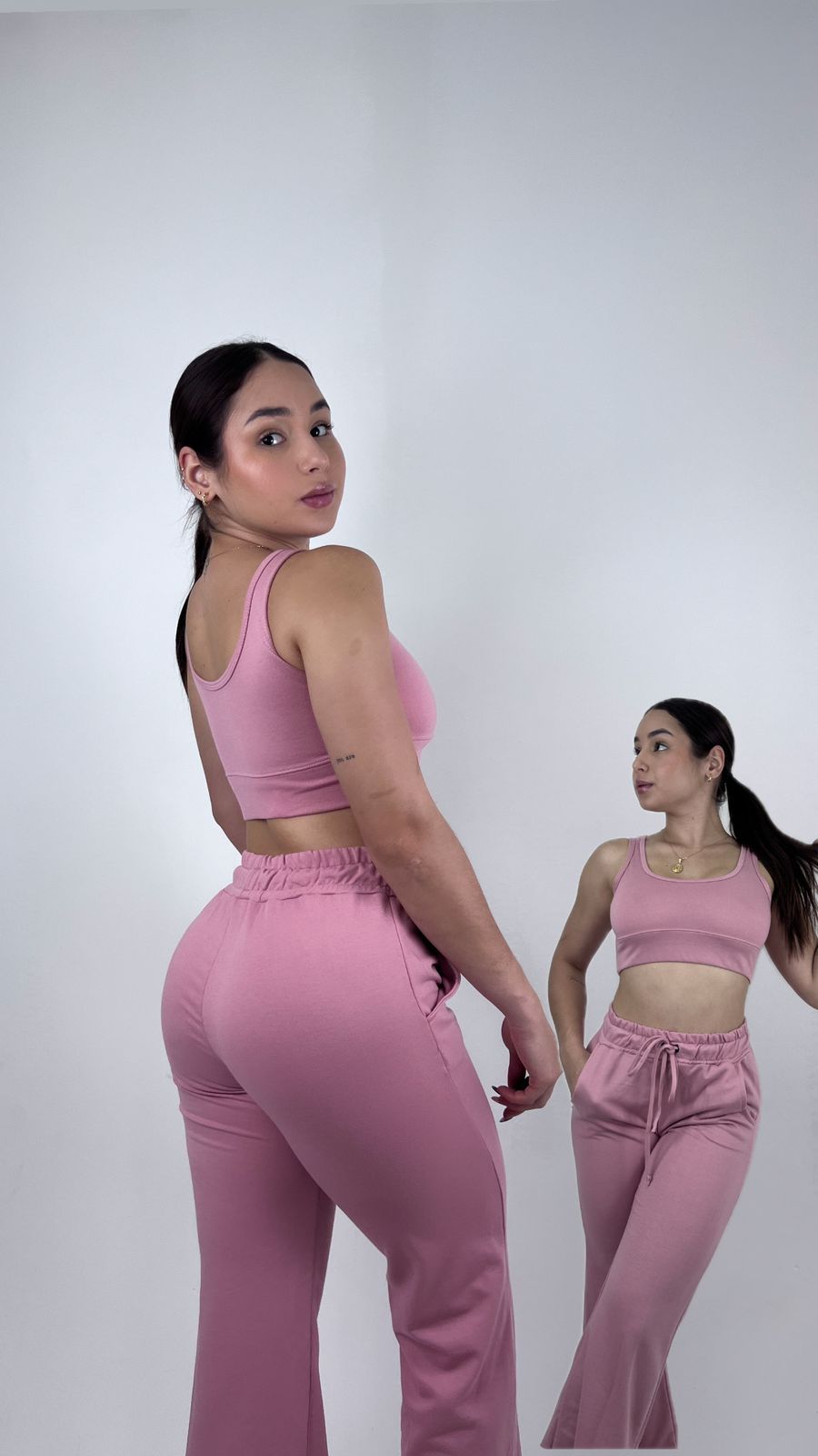 Dúo Croptop + Jogger Bota ancha
