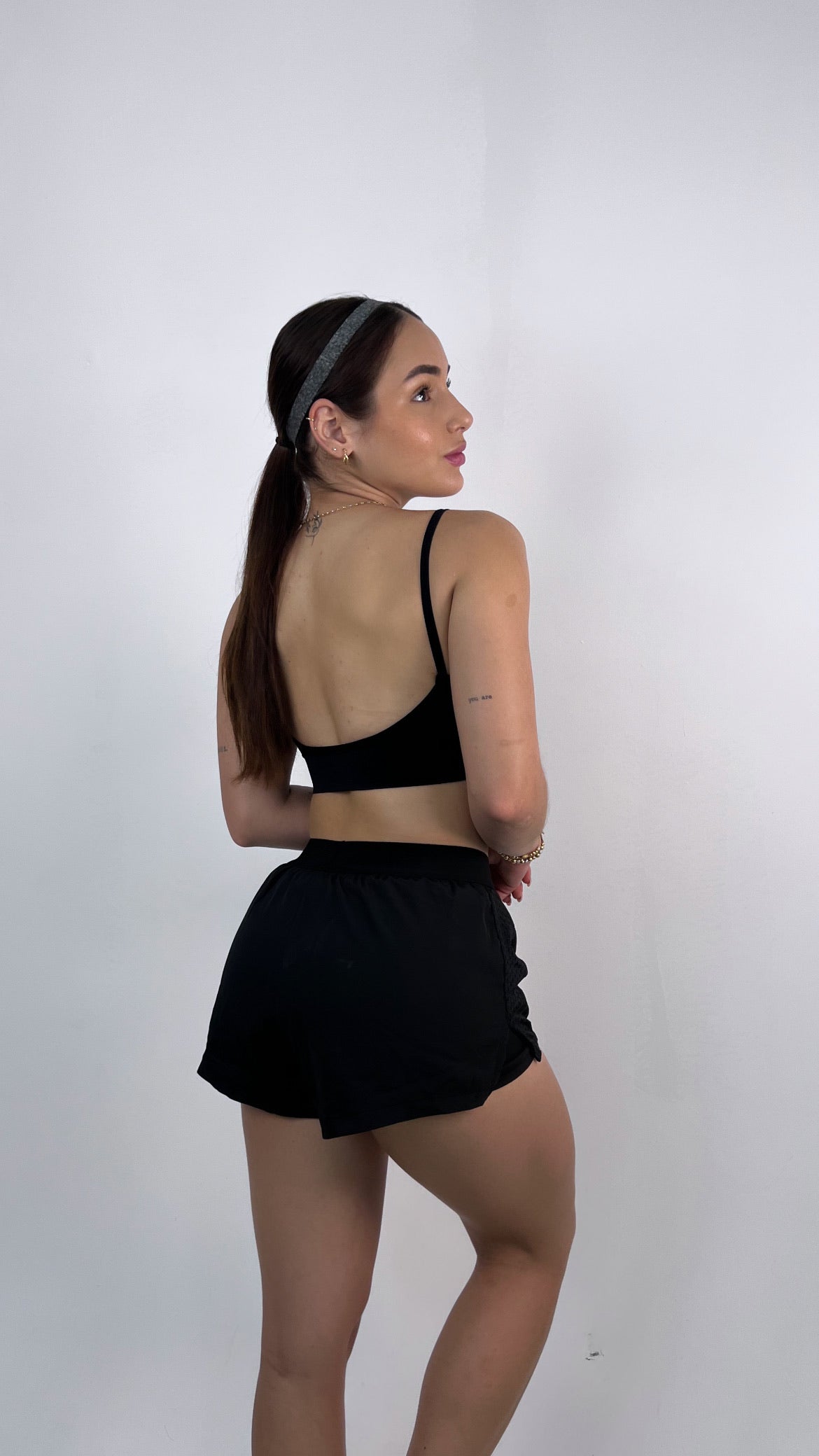 Run short Negro