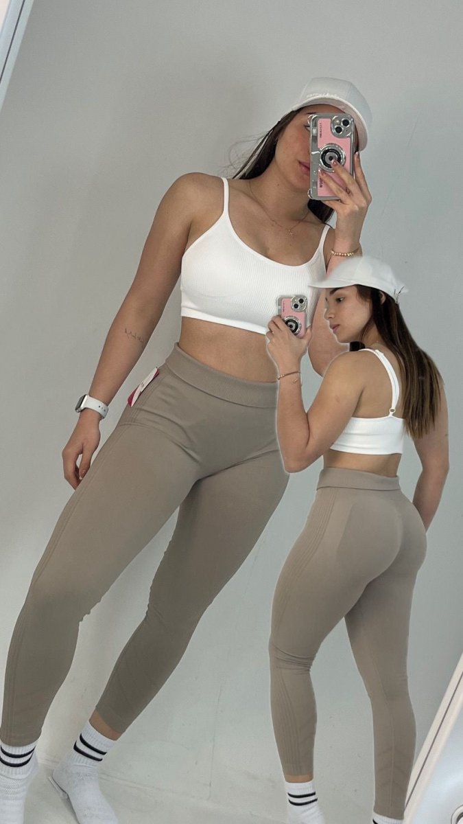 Licras Lisa en tonos Tierra push up - Fitzone_ctg