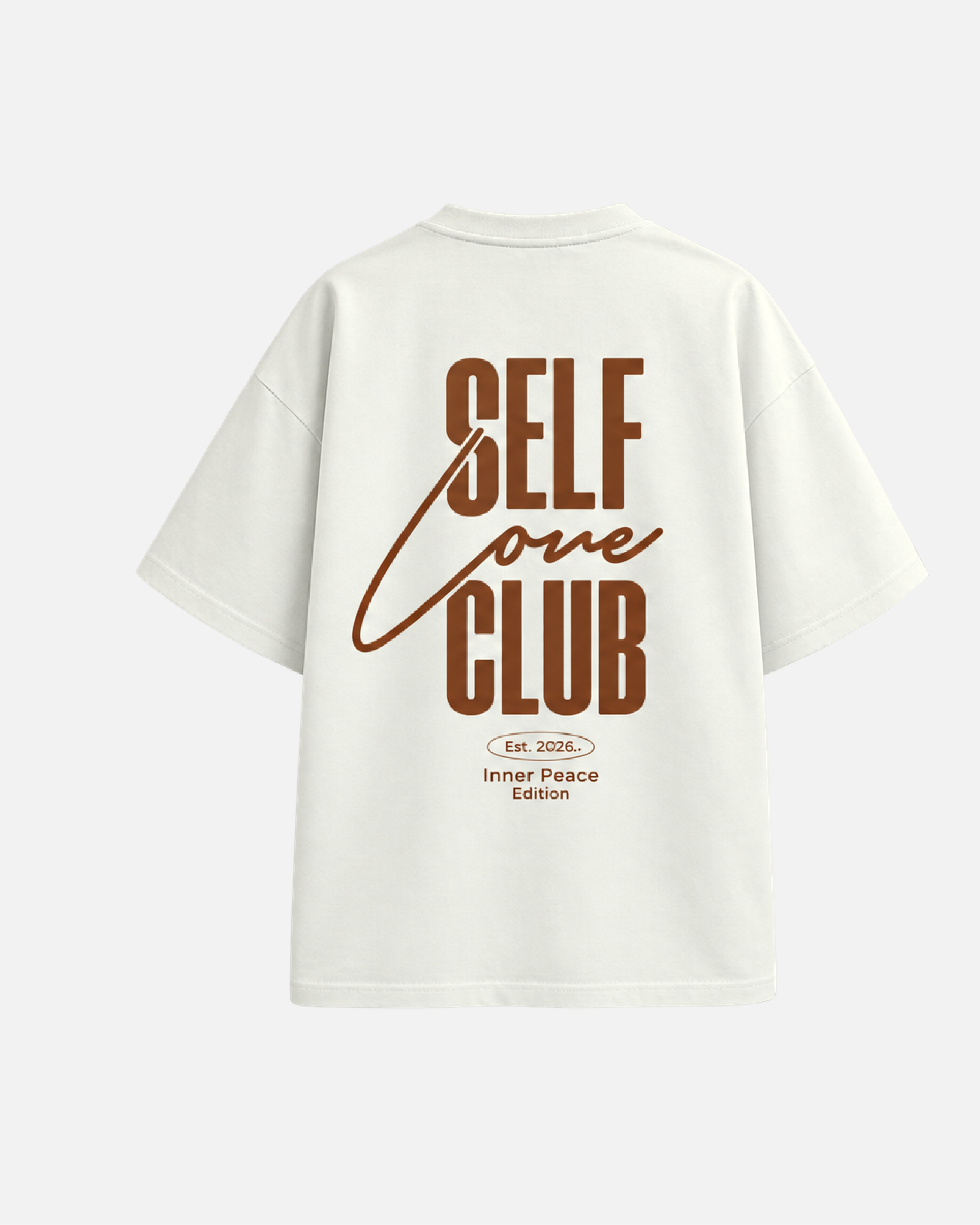 Mujer con camiseta oversize Self Love Club de Fit Zone, vista frontal