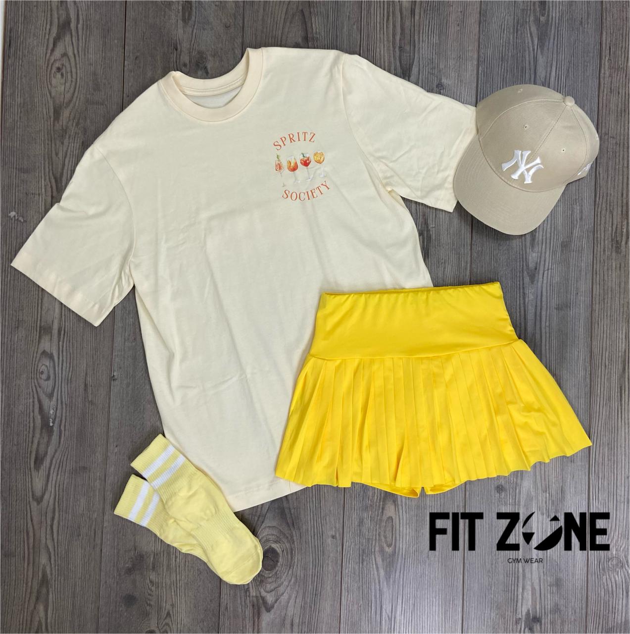 TOTAL LOOK OVERSIZE Y FALDA