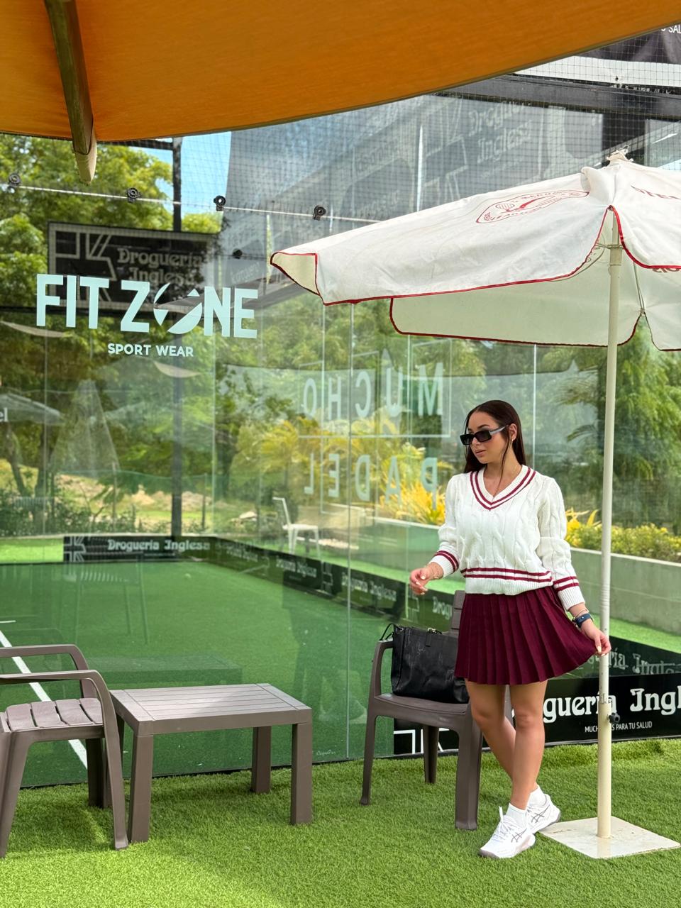 TOTAL LOOK FALDA LIA Y BUZO TEJIDO