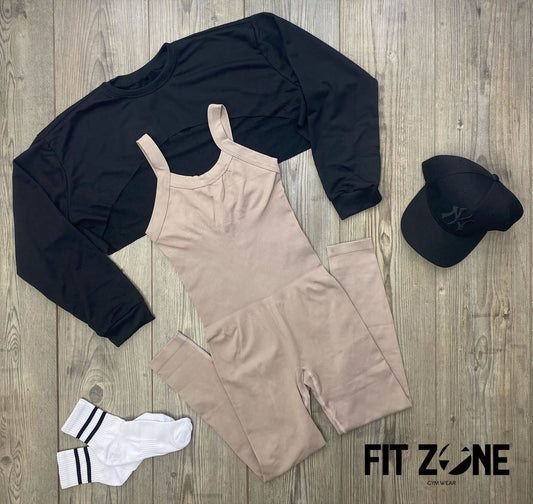 TOTAL LOOK ENTERIZO PALOMA Y MANGUITO