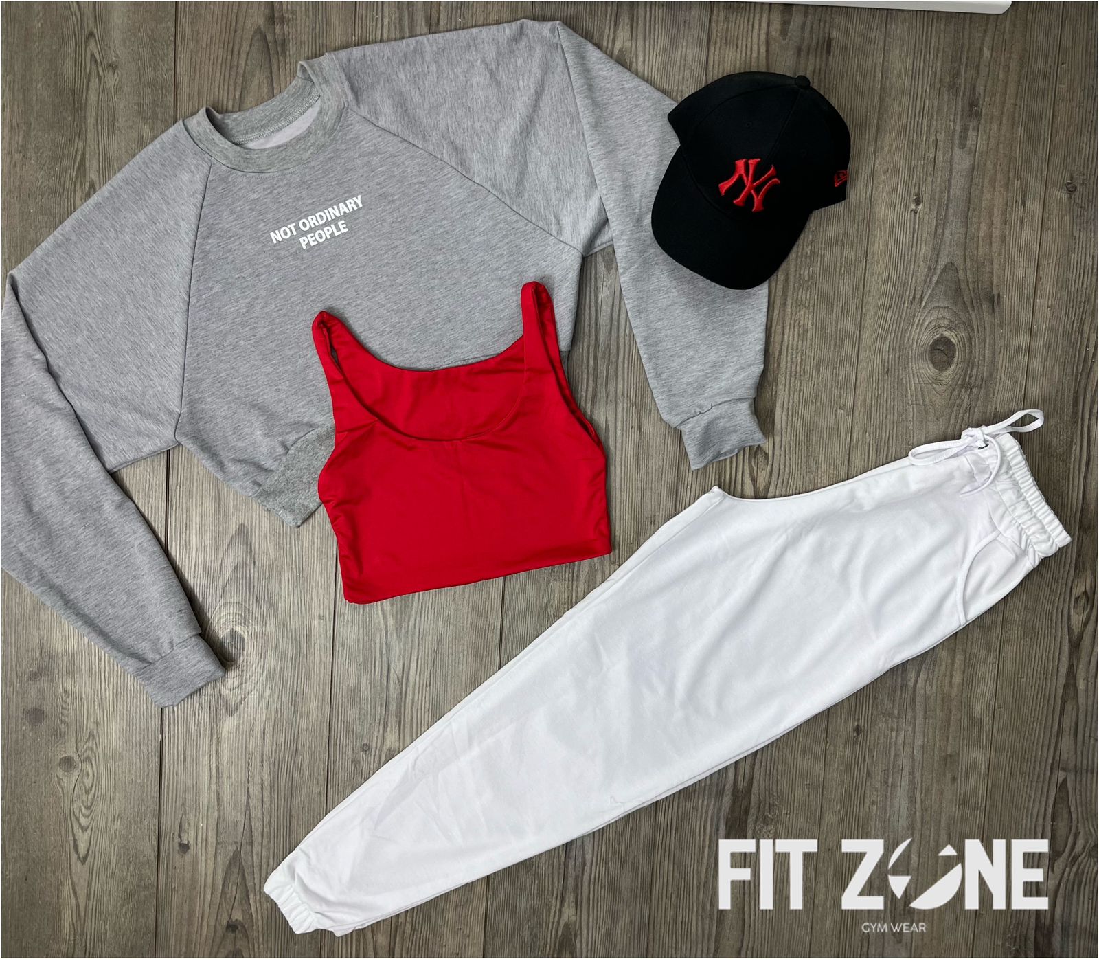 Trío basic joggers + top + buzo murciélago gris