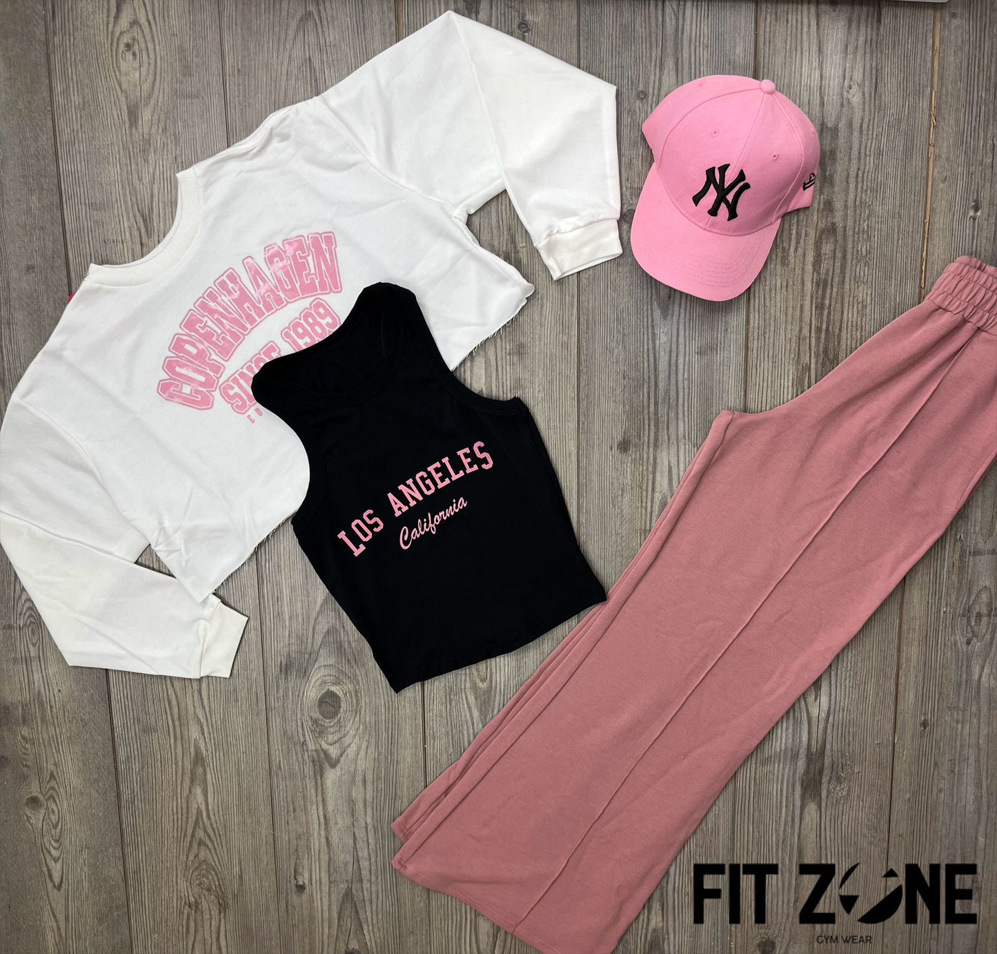 Trio basic joggers + top + buzo copenhagen marfil lt rosa