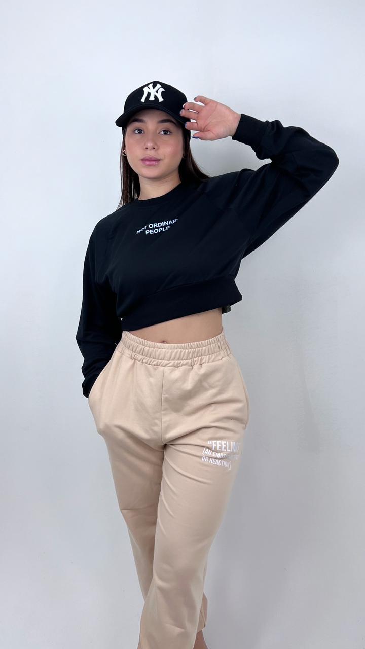 Basic joggers oversize + buzo