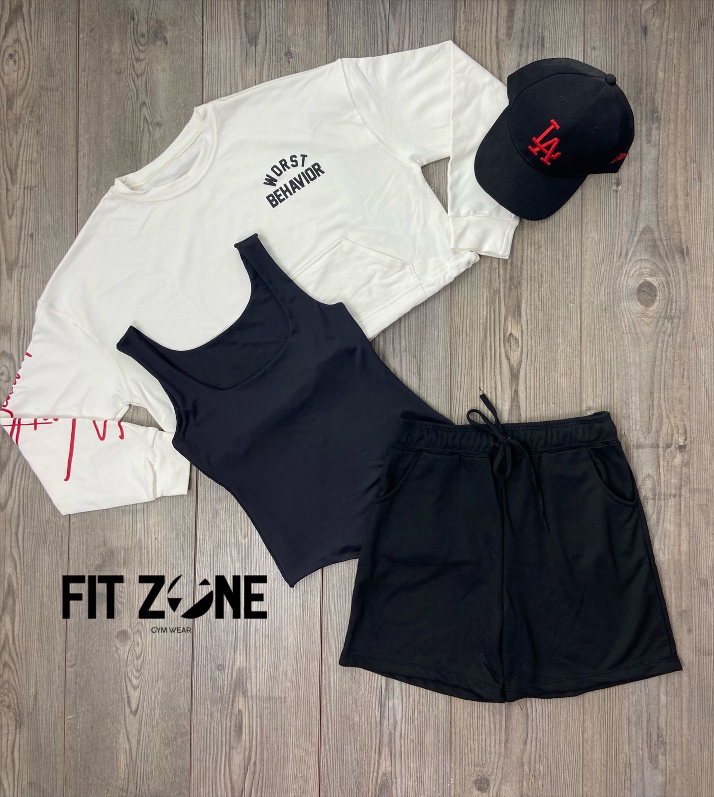 Trio basic short + top o body + buzo cordon blanco