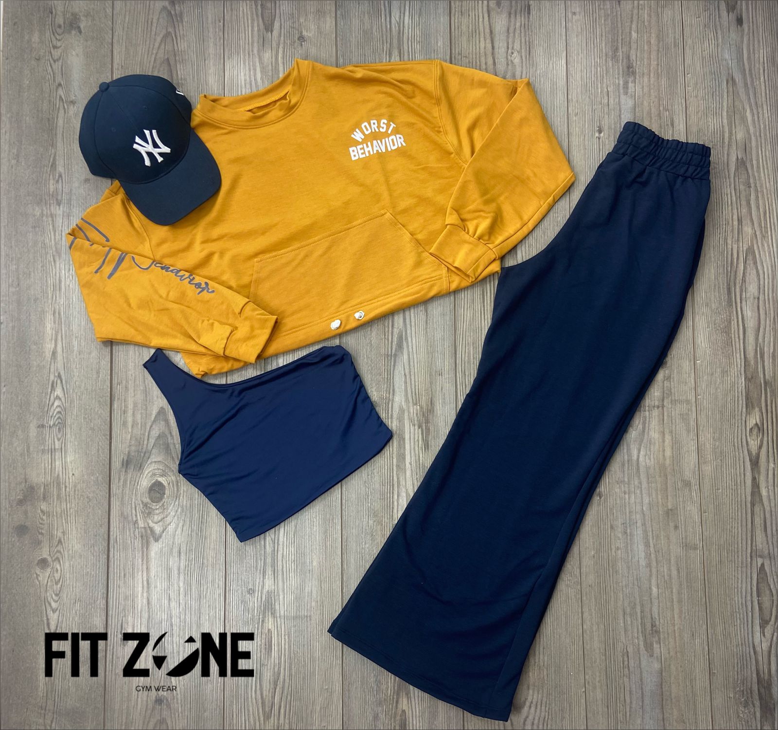 Trio basic joggers + top + buzo cúrcuma