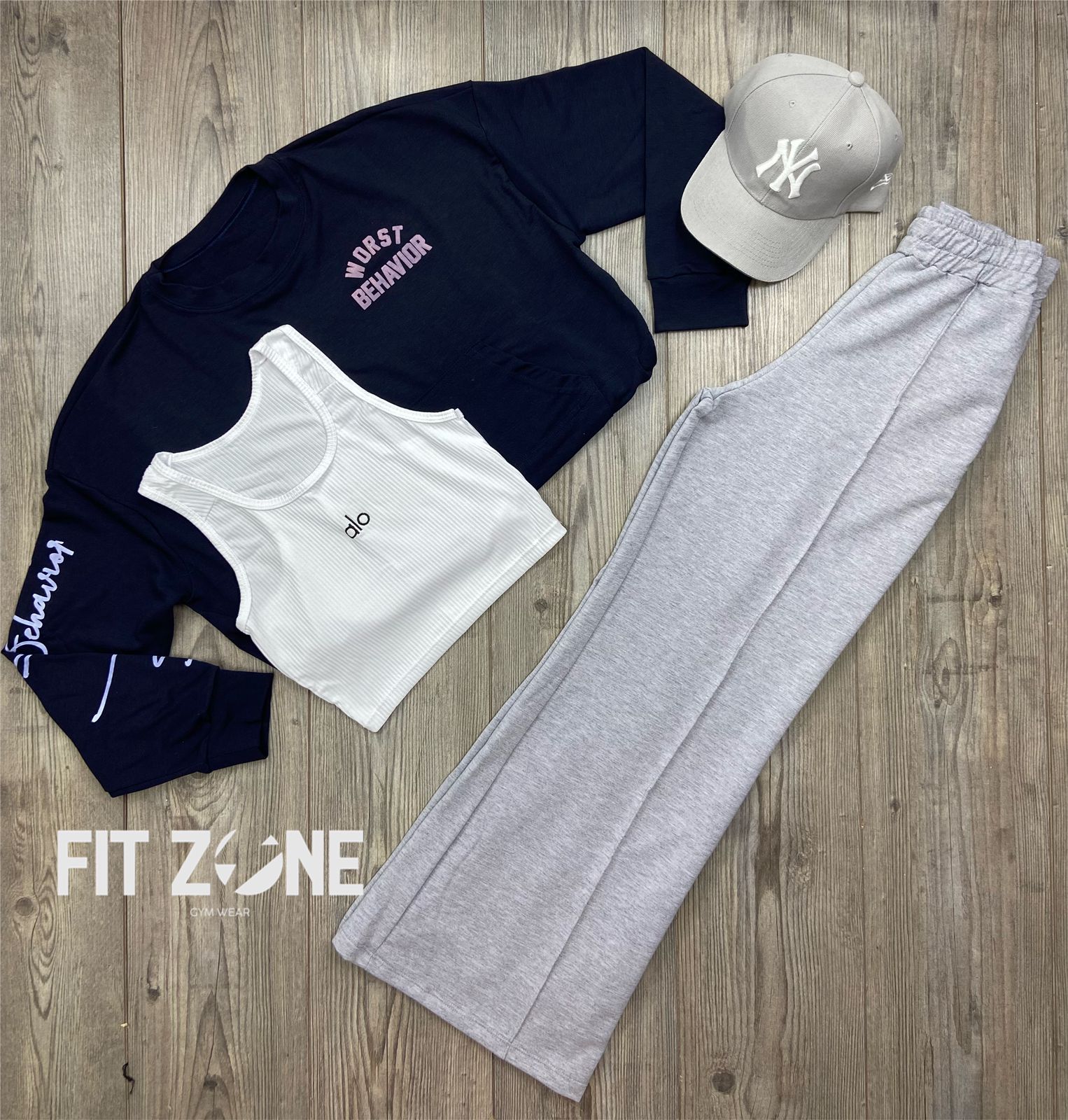 Trio basic joggers + top + buzo navy