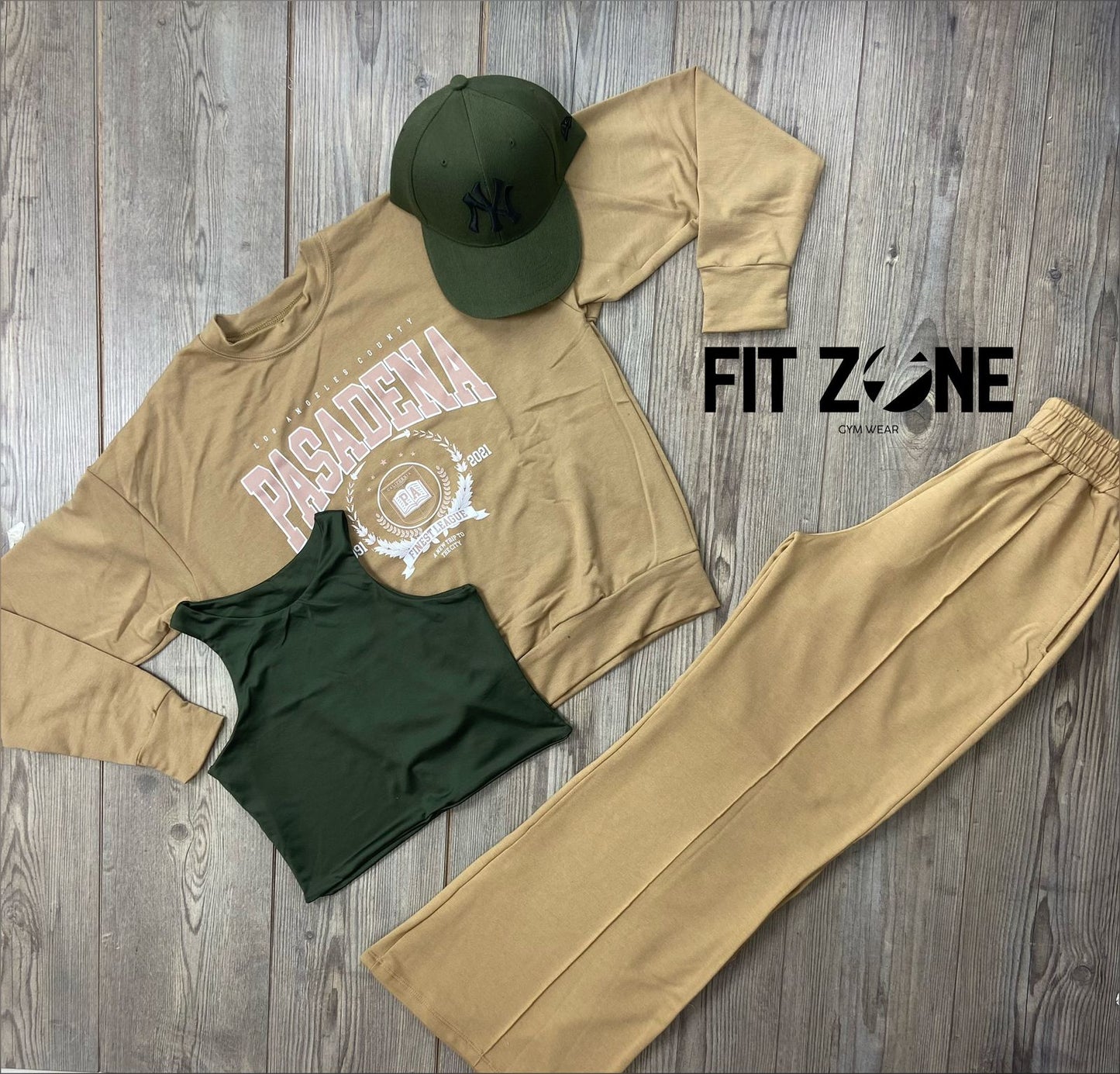 Trio basic joggers + top o body + buzo pasadena beige