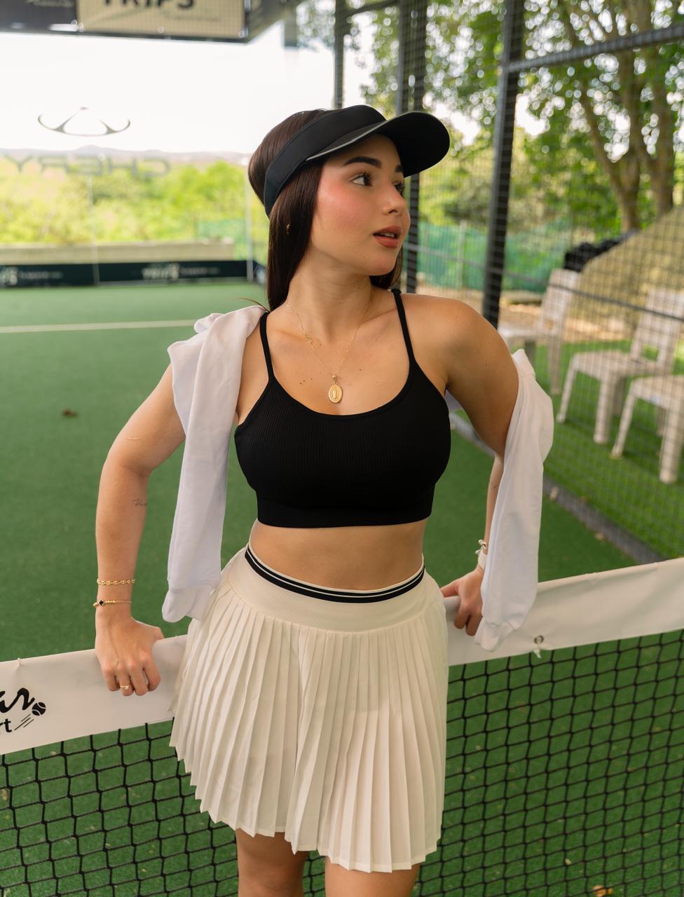 TOTAL LOOK FALDA SETPOINT, TOP Y MANGUITO